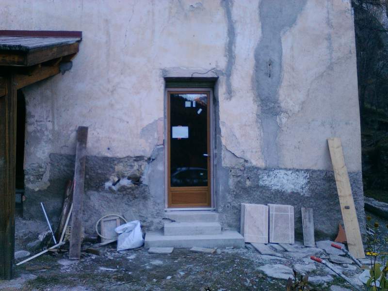 Travaux d'isolation d'une ancienne maison à Géménos