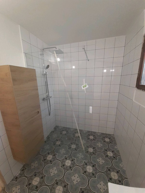 Rénovation de Salle de Bains avec plomberie et sanitaire à Marseille 13008